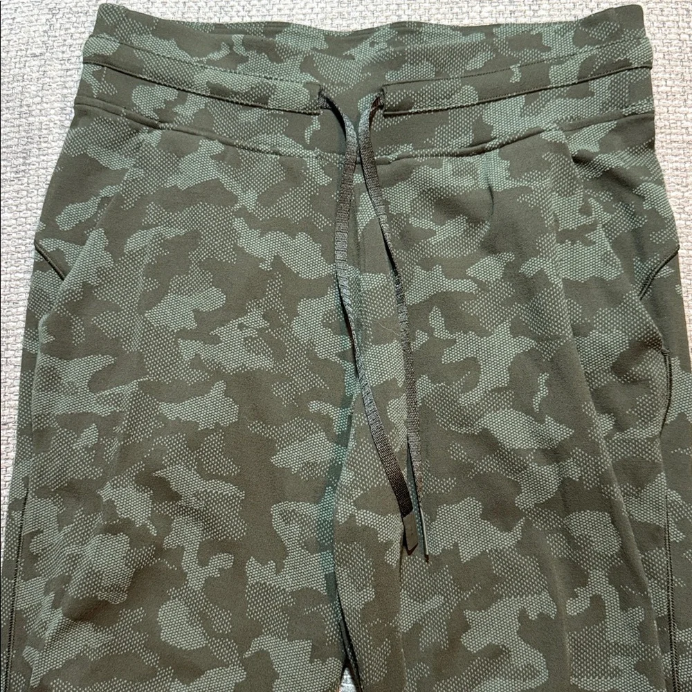 Lululemon Ready To Rulu Joggers Dark Green Olive Heritage Camo Full Length sz6‎